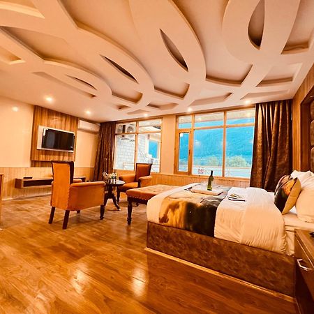 Hill River Resort By West Western Manāli Esterno foto