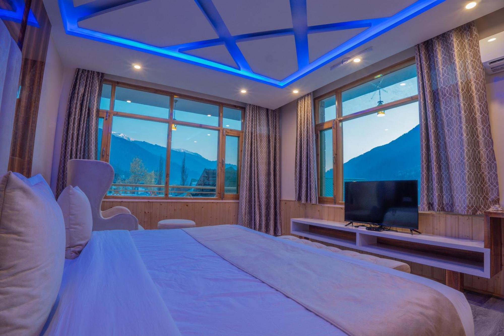 Hill River Resort By West Western Manāli Esterno foto